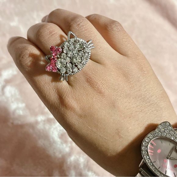 Hello Kitty Crystal Encrusted Head Adjustable Ring - NWOT - Picture 5 of 5